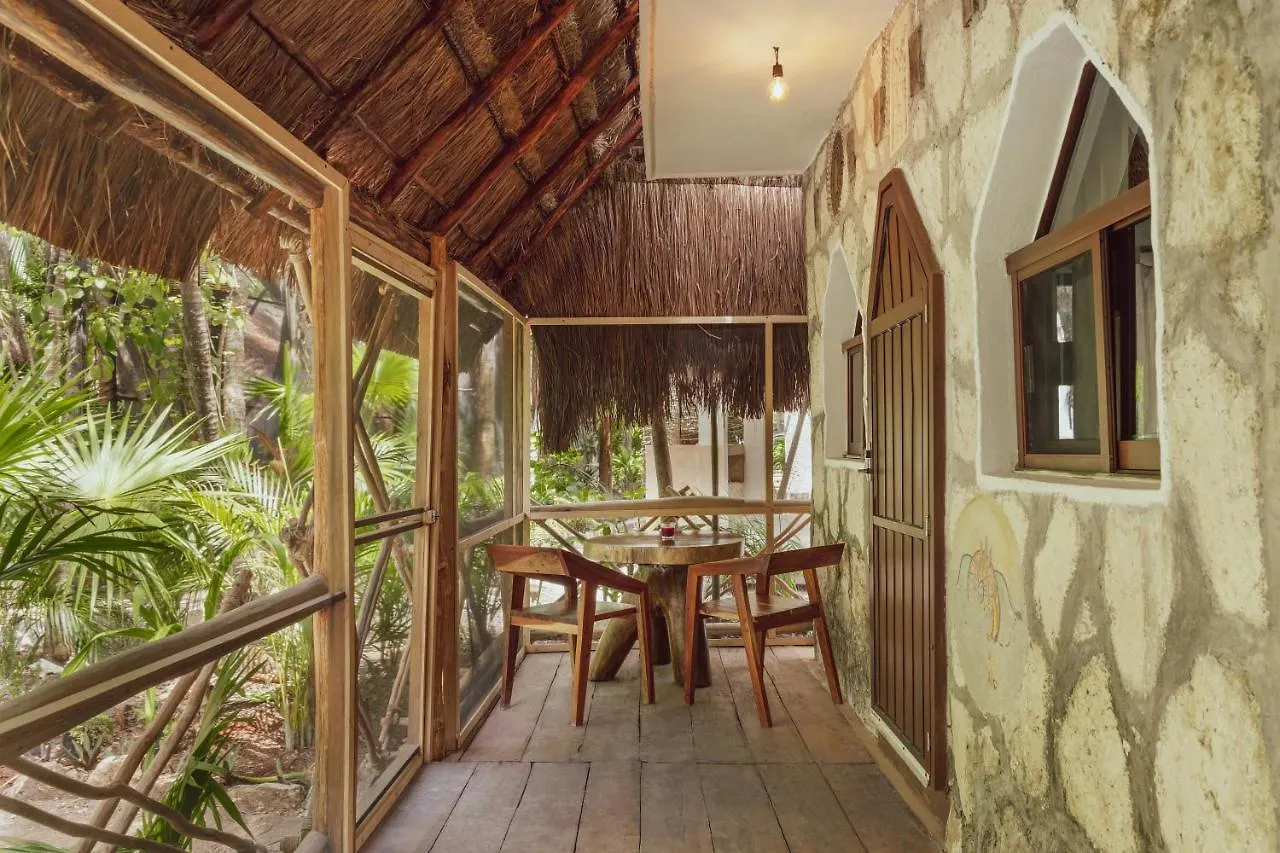 Yaxchen Tulum Cabanas & Cenote 0*,  墨西哥